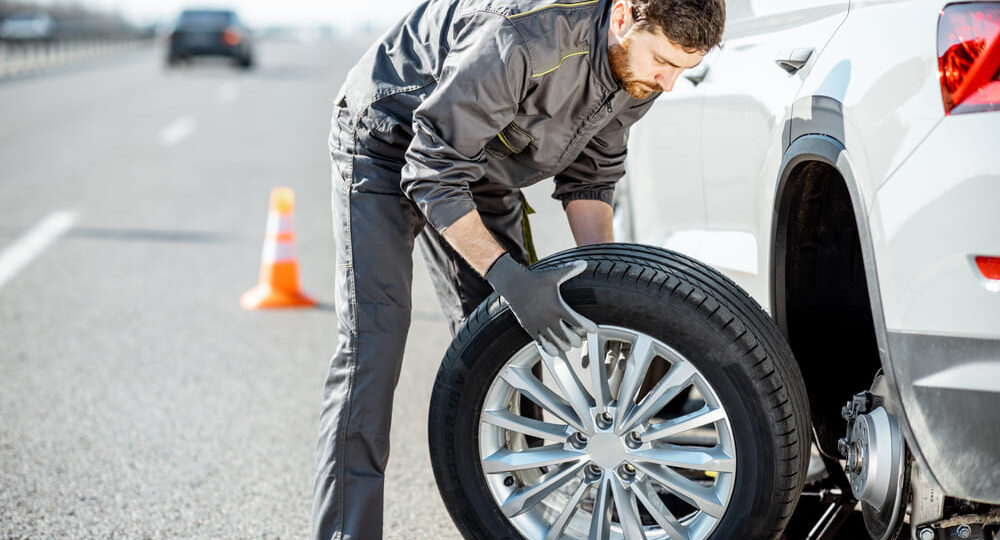 Antes del viaje: revisiones esenciales de frenos y llantas
